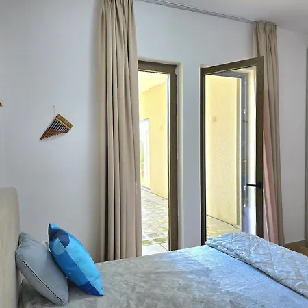 Rodon Nature Escape With Pool 278