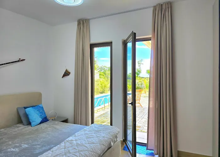 Rodon Nature Escape With Pool 278 Vakantiehuis