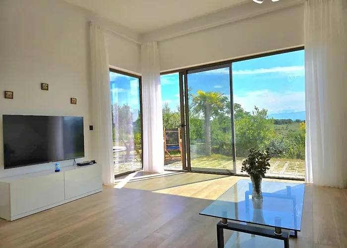度假居 Rodon Nature Escape With Pool 278 Shetaj